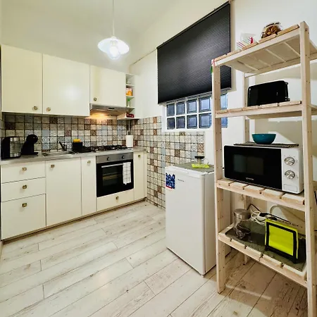 Comfort Oasis - District 9 Apartment