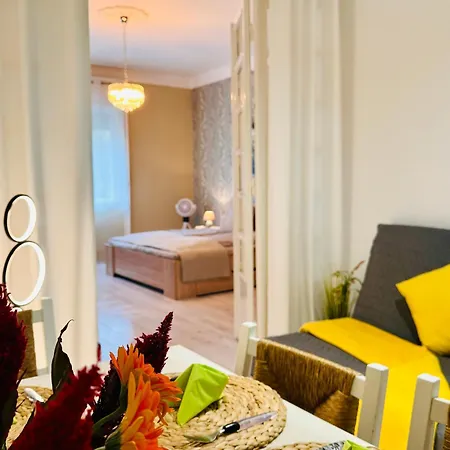 Comfort Oasis - District 9 Apartment *